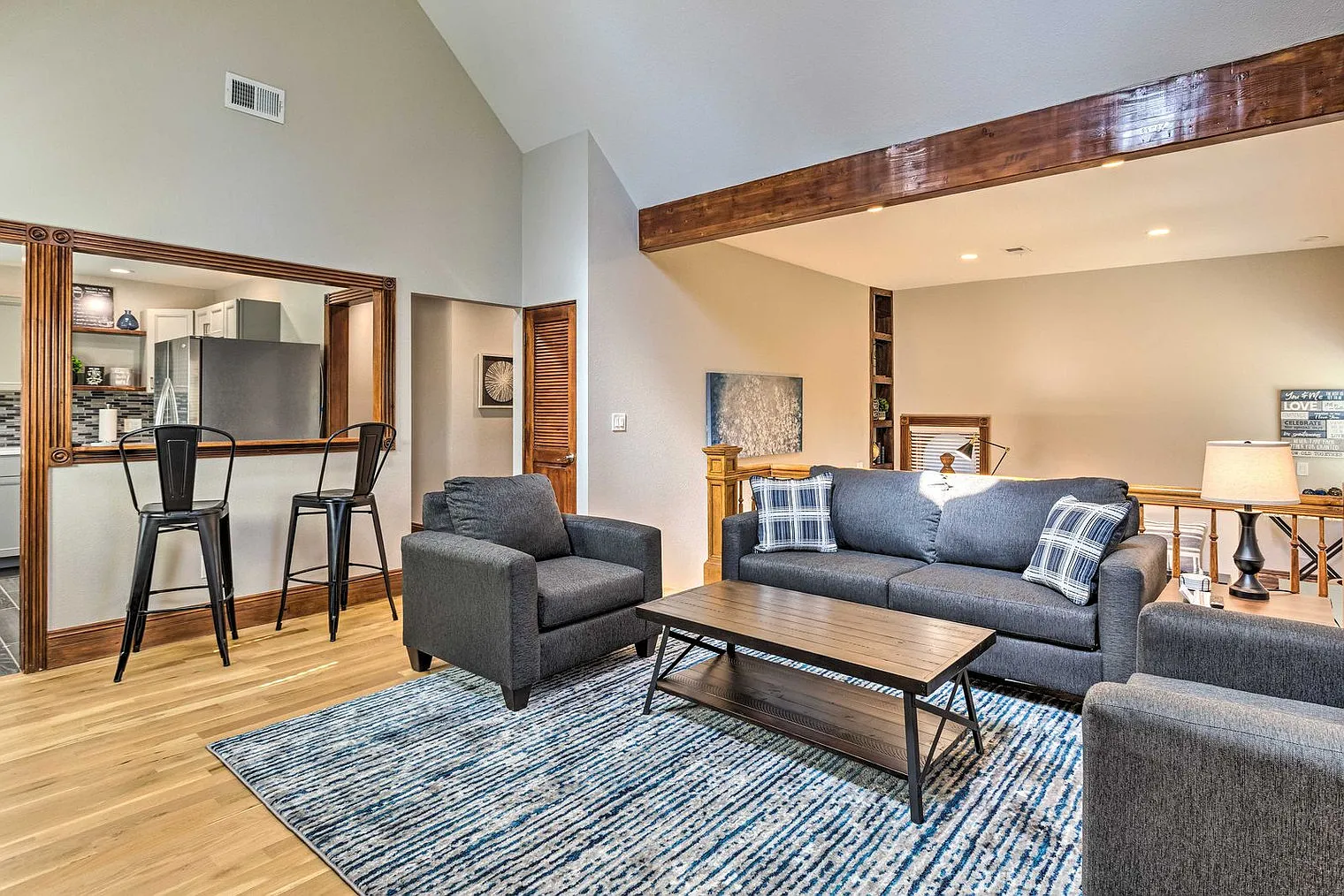1 bed, 1.0 bath, 1345 sqft, $3,128 — Photo 3