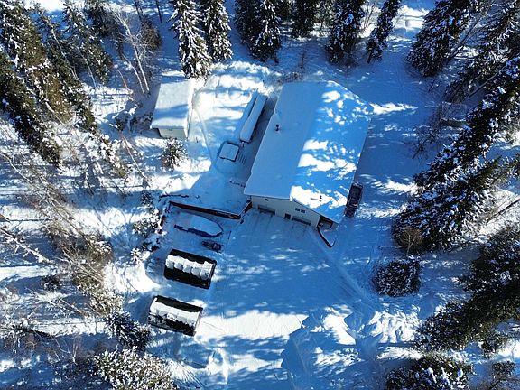 5th image of 636 Oleary Rd