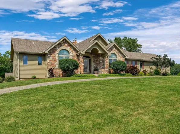 1236 N 411th Rd, Baldwin City, KS 66006