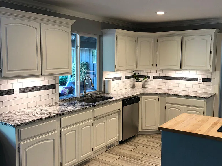 523 Fairway Dr — Photo 8