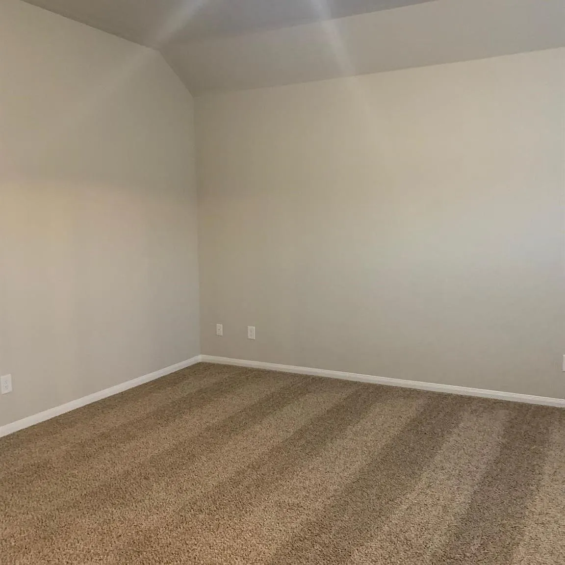 4 bed, 2.5 bath, $2,250 — Photo 4