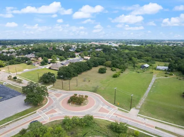 600 N Little School Rd, Kennedale, TX 76060