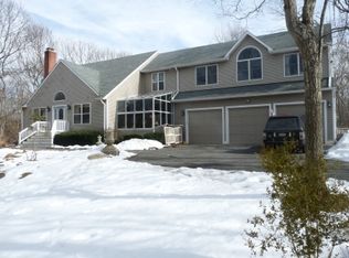 956 Millstone Rd, Sag Harbor, NY 11963