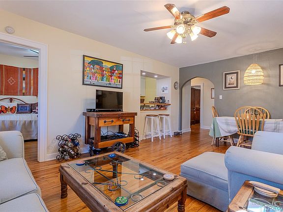 3rd image of 1436 N Gilpin Street #2