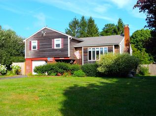 3 Aida M Cir, Sagamore Beach, MA 02562