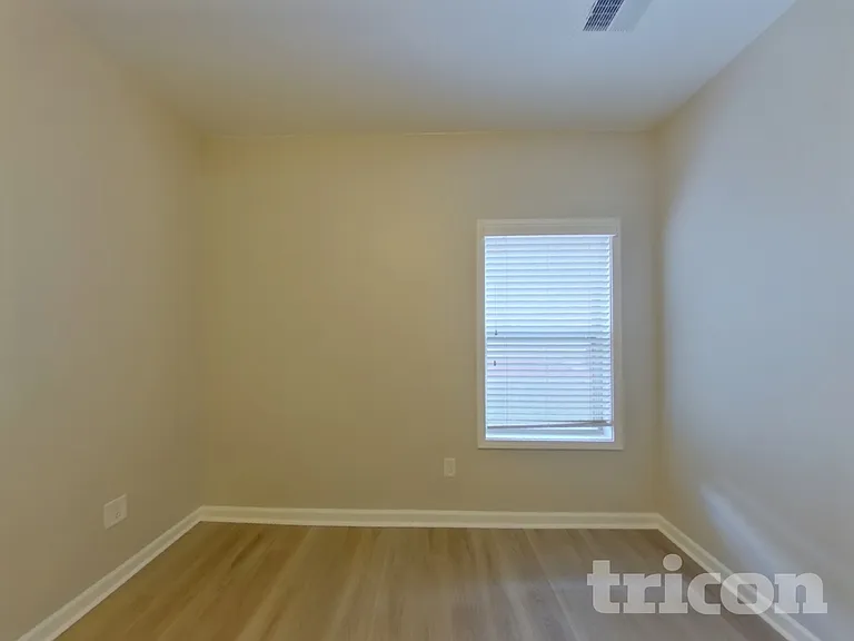 118 Greenbank Dr — Photo 11