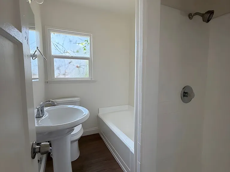 8139 S Hoover St — Photo 5