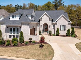 116 Chestnut Pond Ln, Simpsonville, SC 29681
