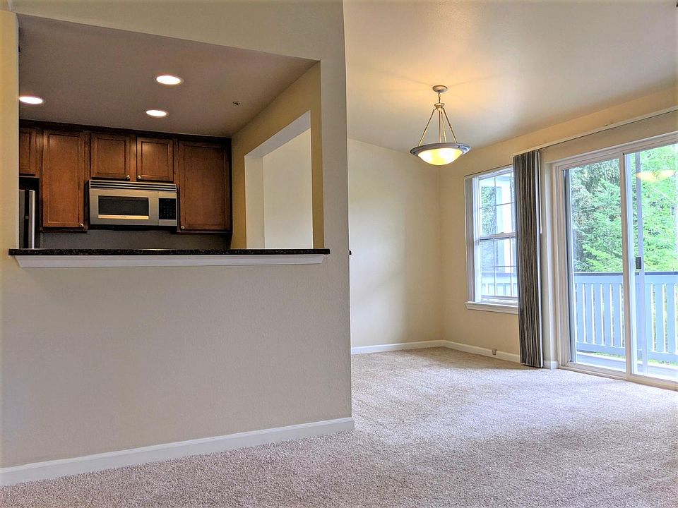 1st image of 12239 NE 130th Way #F-304