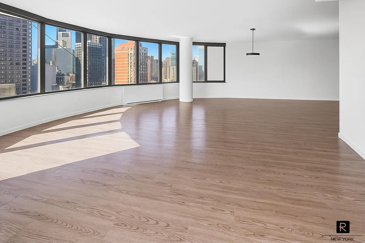 Building Photo - 330 E 38th St #46D