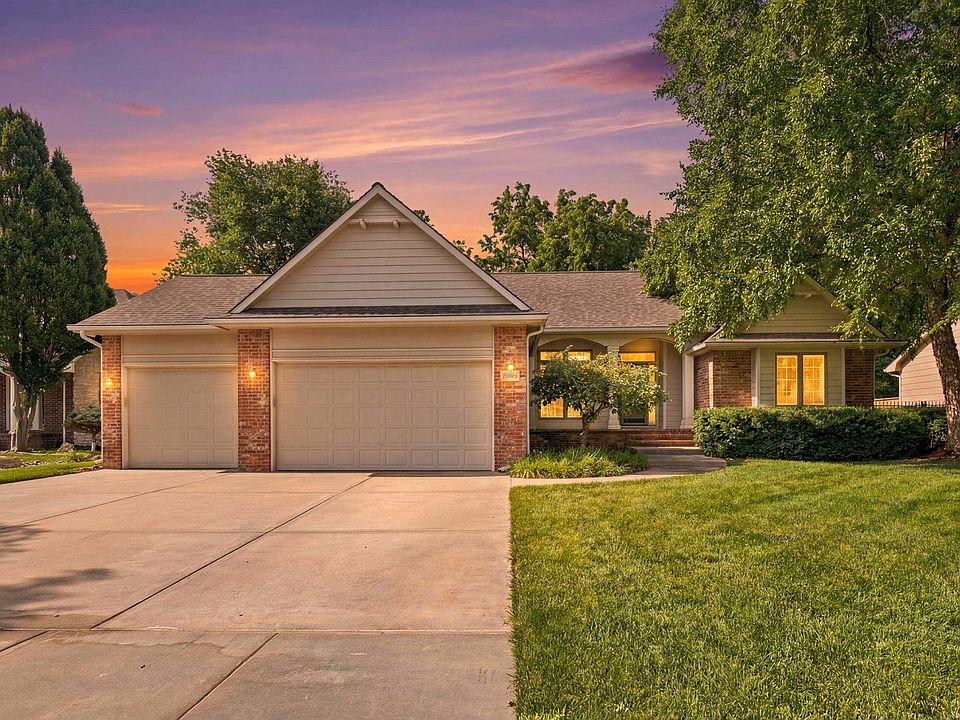 1st image of 14137 W Bluegrass Ct