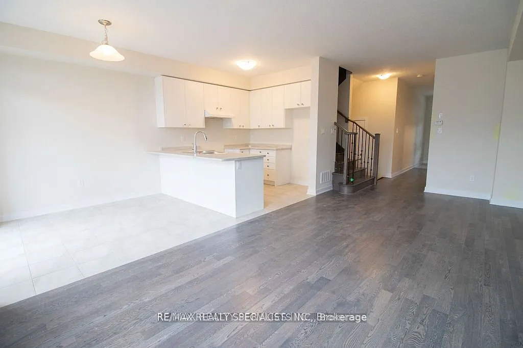 Building Photo - 22 Keelson St