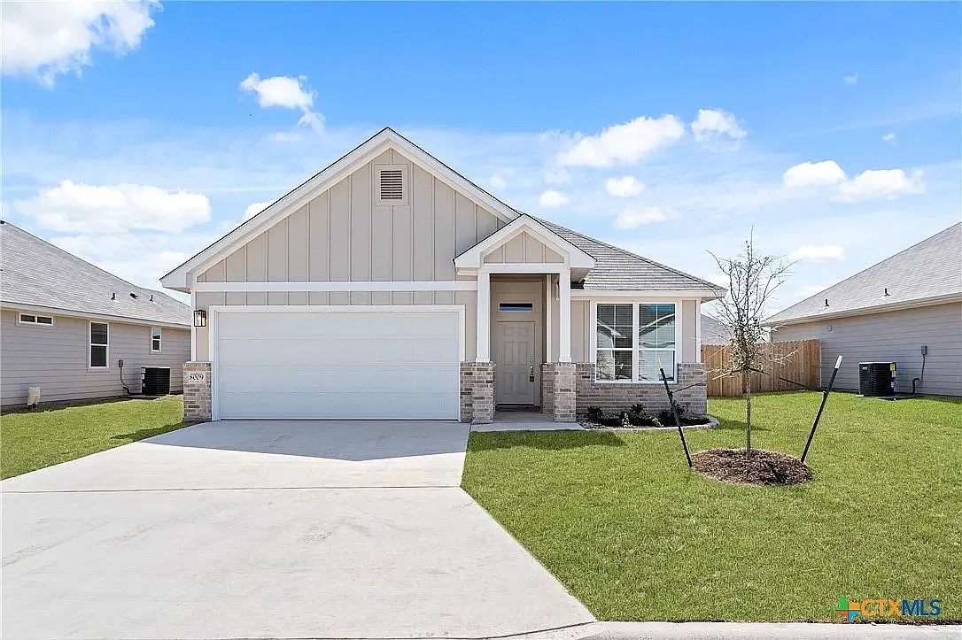 3 bed, 1580 sqft, $2,150 — Photo 1