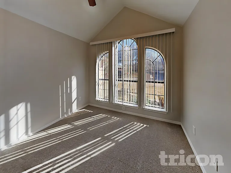 1508 Sunflower Ln — Photo 9