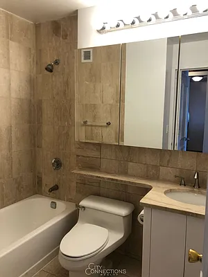 Rented by City Connections Realty | media 15