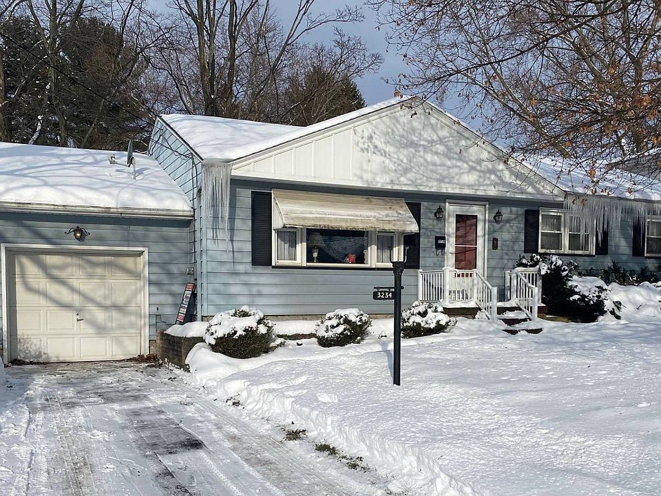 1st image of 3234 S Wendover Cir
