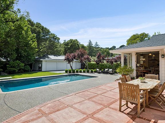 3rd image of 1199 Butterfield Road
