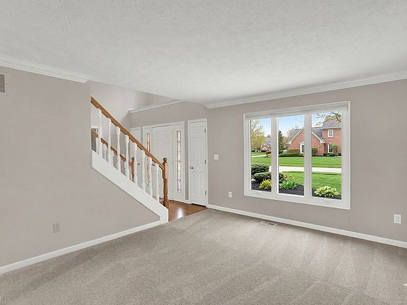 3rd image of 1490 Warwick Ct