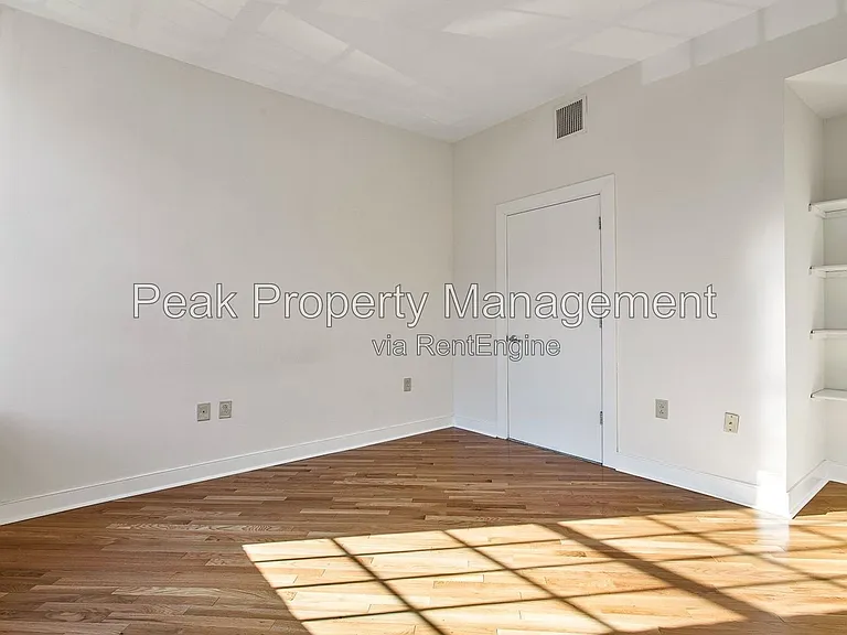 20 N 20th St #1 — Photo 14