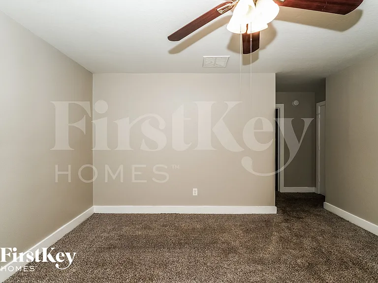 19943 Crested Hill Ln — Photo 12