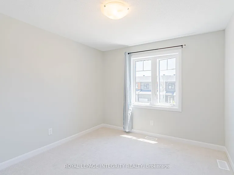 96 Osler St E — Photo 20