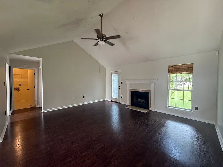 3313 Camak Dr — Photo 13