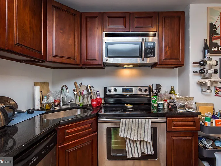 619 S 16th St #3R — Photo 5