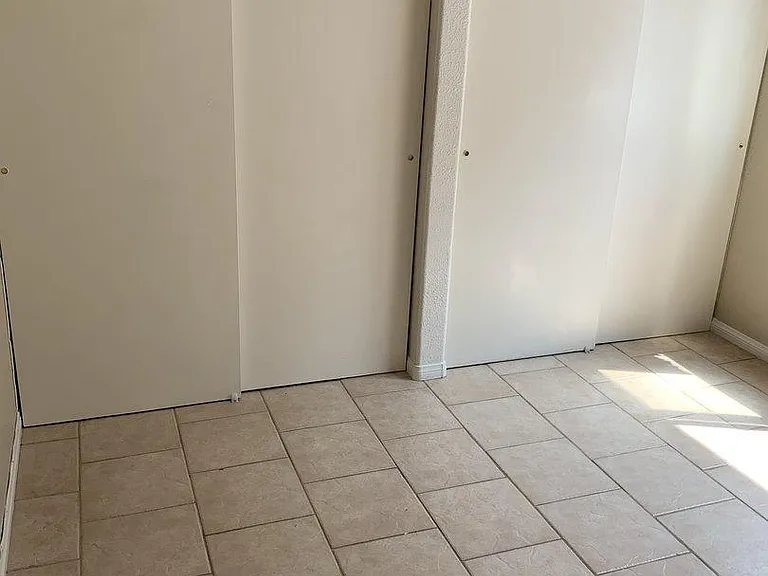 Unit Photo