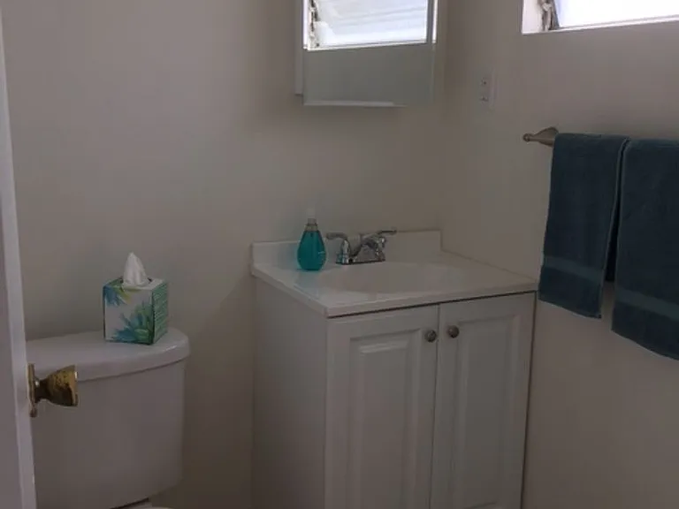 1326 N Columbus Ave — Photo 5