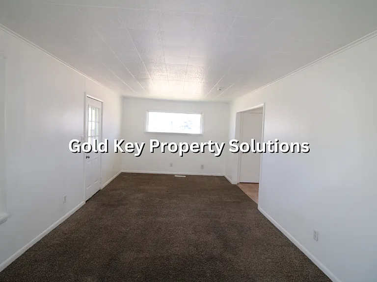 1550 Raible Ave — Photo 9