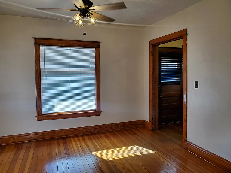 3558 Jones St — Photo 17