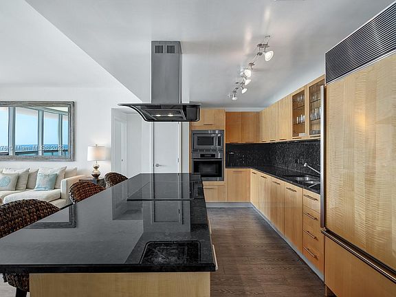 3rd image of 6899 Collins Ave #1007