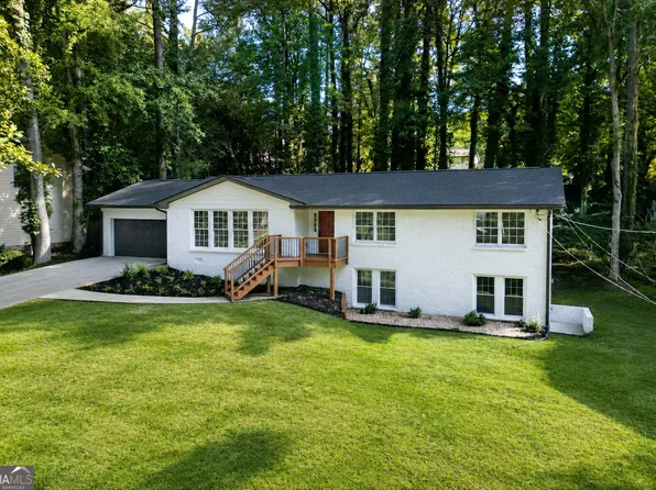 664 Hickory Ridge Rd SW, Lilburn, GA 30047