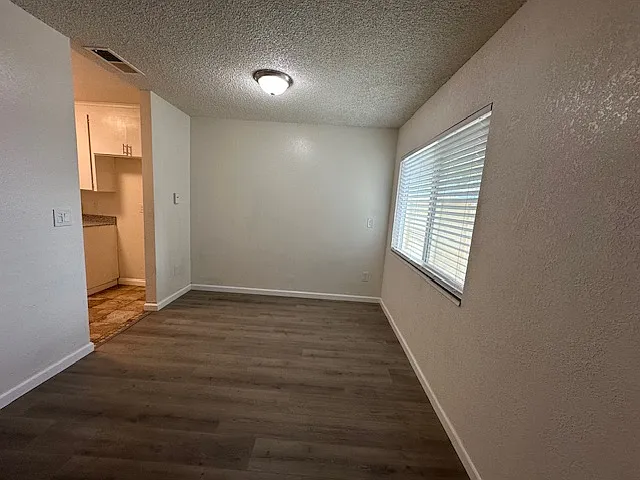 5572 Tree Swallow Ct — Photo 4