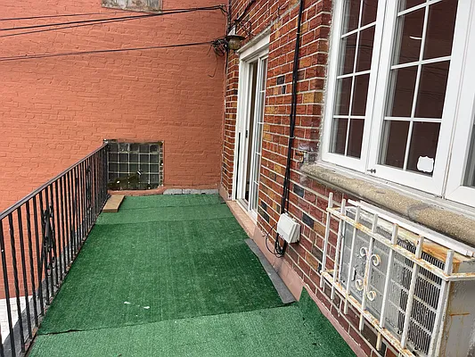 Rented by EXP Realty NYC | media 18