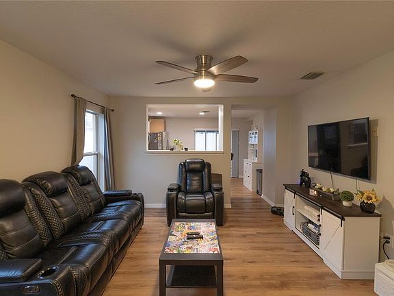 4th image of 11910 Mango Groves Blvd