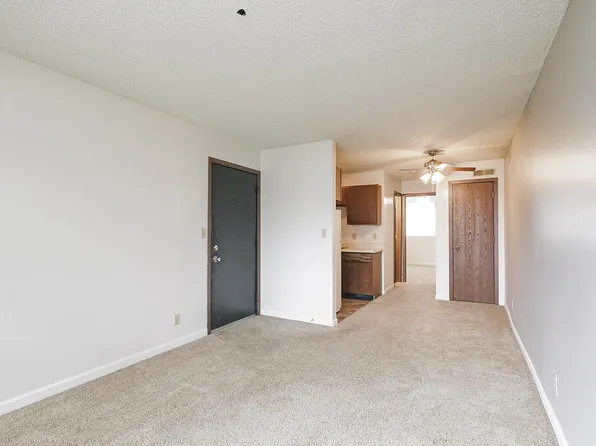 1237 Washington St #6, Lincoln, NE 68502
