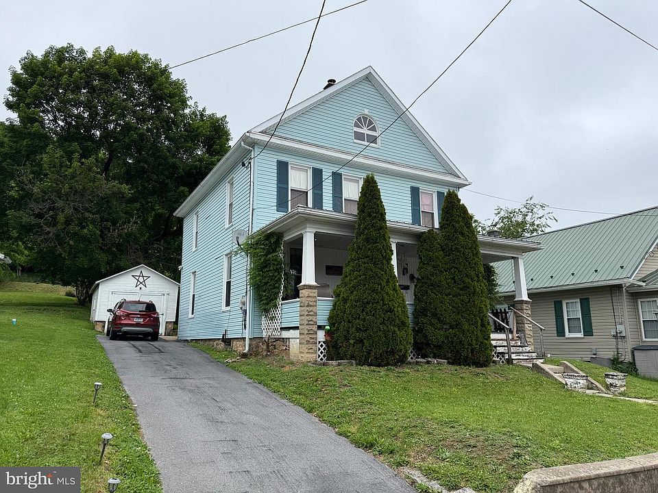 1st image of 7 Woods Ln