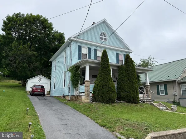 7 Woods Ln, Lewistown, PA 17044