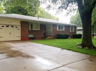 632 Trail Ridge Rd, Lincoln, NE 68505