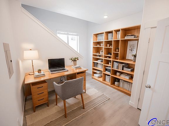 5th image of 643 E 12th St #17999352