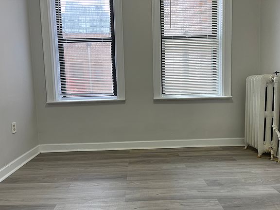 4th image of 225 Academy St #41E