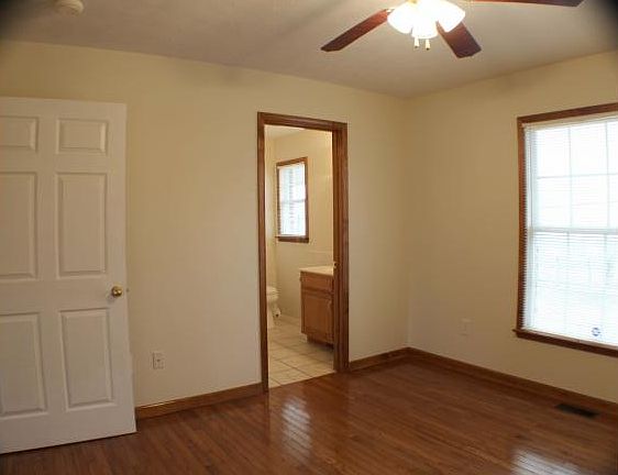 3rd image of 434 Old Hickory Cir