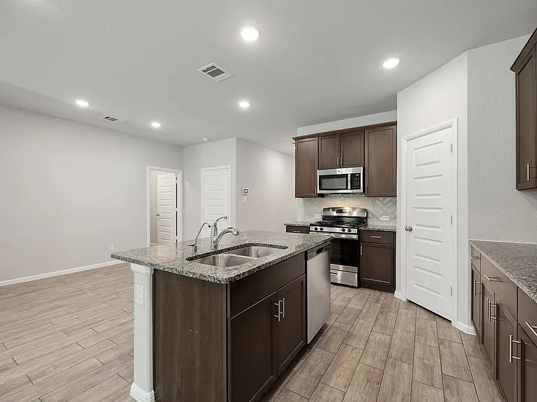 716 Big Bend Pkwy — Photo 14