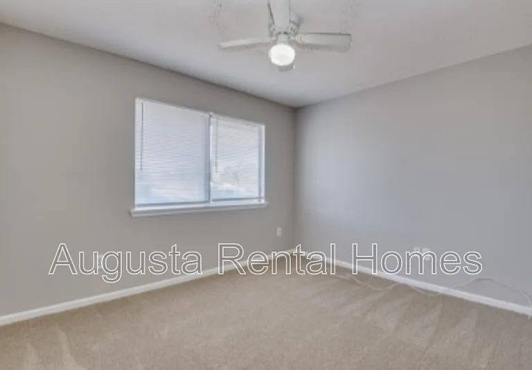 2449C Jennings Rd — Photo 15