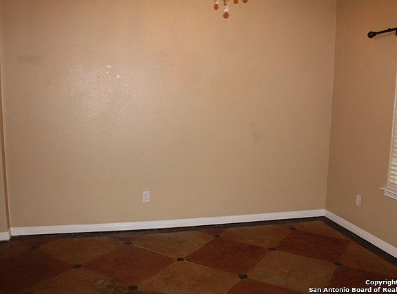 5th image of 1230 Loma Verde Dr