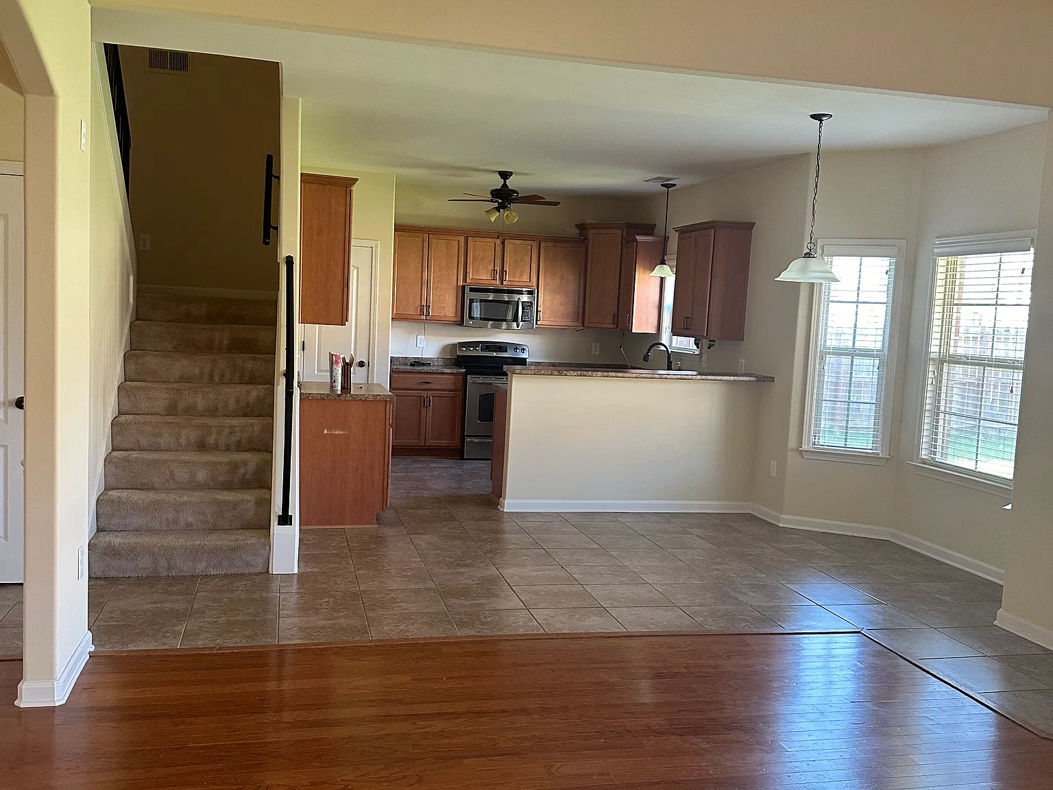 155 Meadow Trail Ln — Photo 4