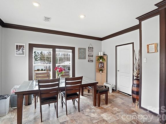 4th image of 158 Cooks Lake Rd