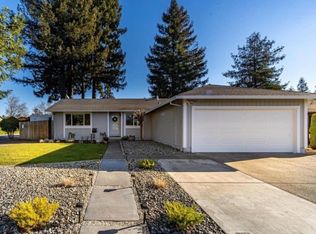 7385 Circle Dr, Rohnert Park, CA 94928