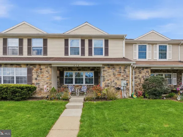 628 Lancaster Ct, Downingtown, PA 19335
